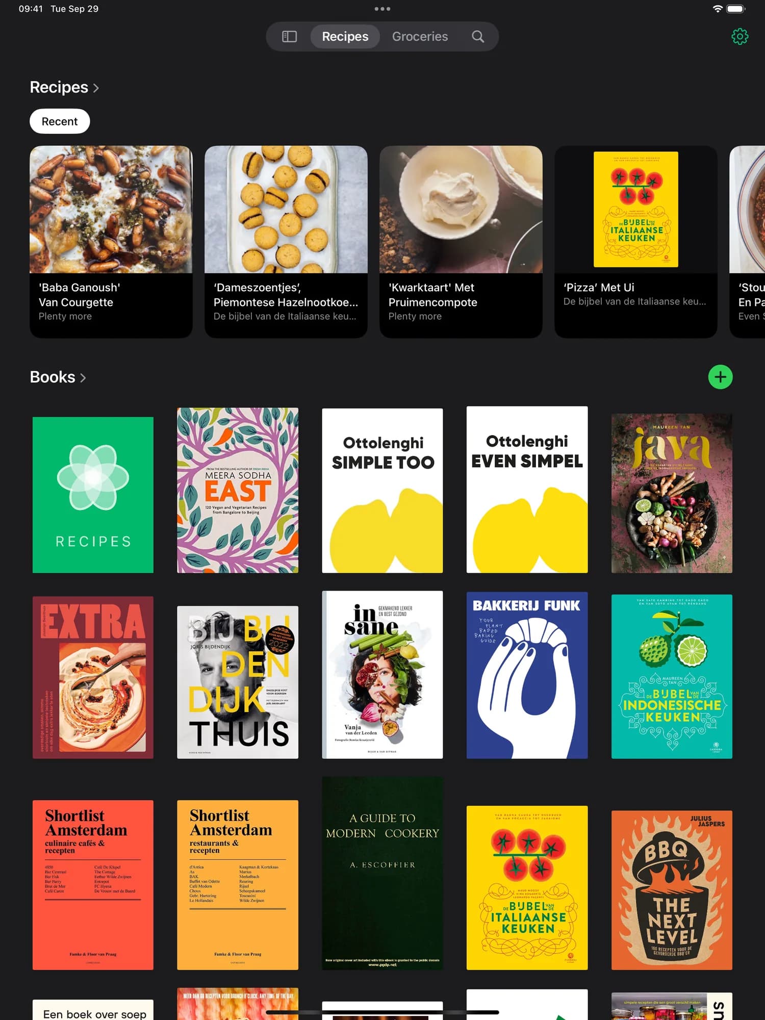 De CookCook-bibliotheek op iPad, met recente recepten boven een raster van kookboekomslagen